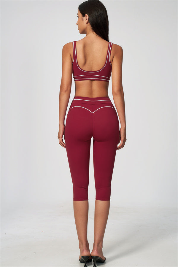 The Amara Sports Bra Capri Leggings 2-Piece Set