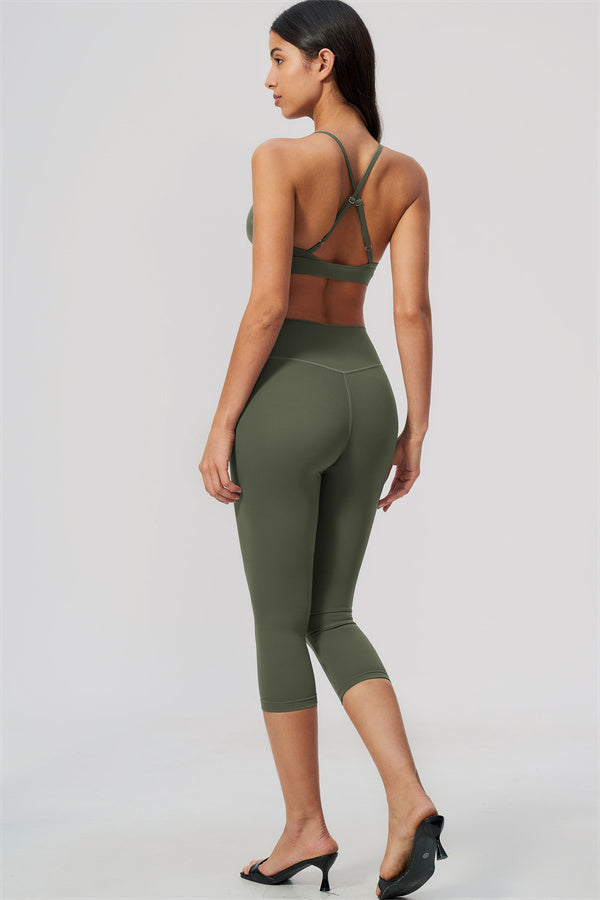 The Flow Motion Sports Bra Capri Leggings 2-Piece Set