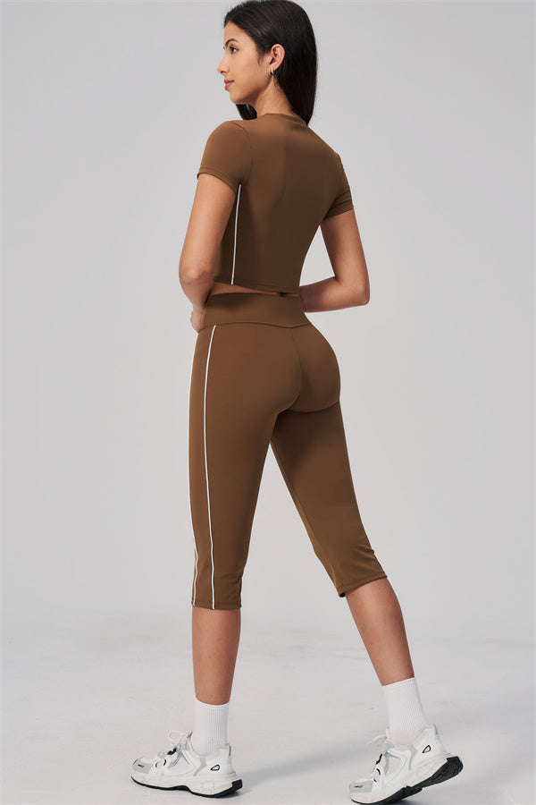 The Breathe T-shirt Capri Leggings 2-Piece Set